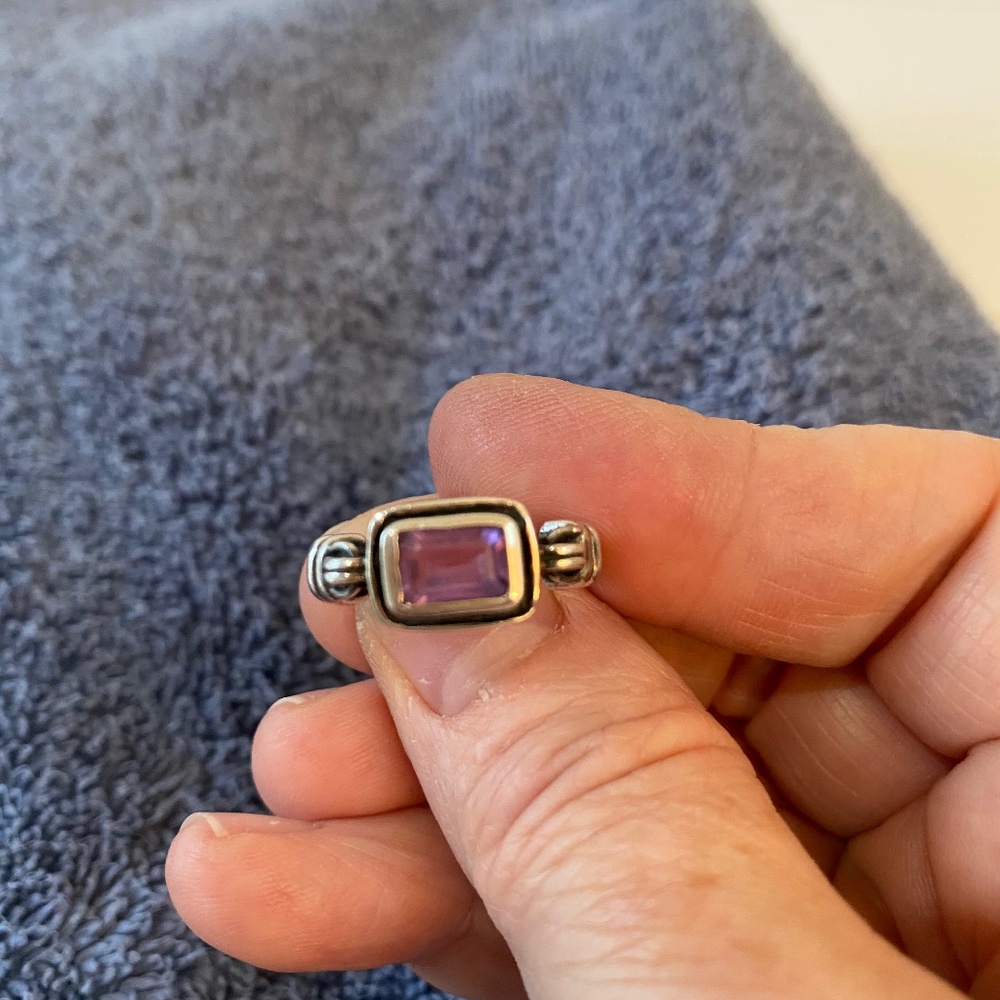 Pretty ring